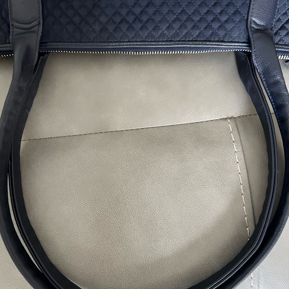 Vera Bradley Carson East West women’s classic blue tote with a floral lining - Picture 7 of 10